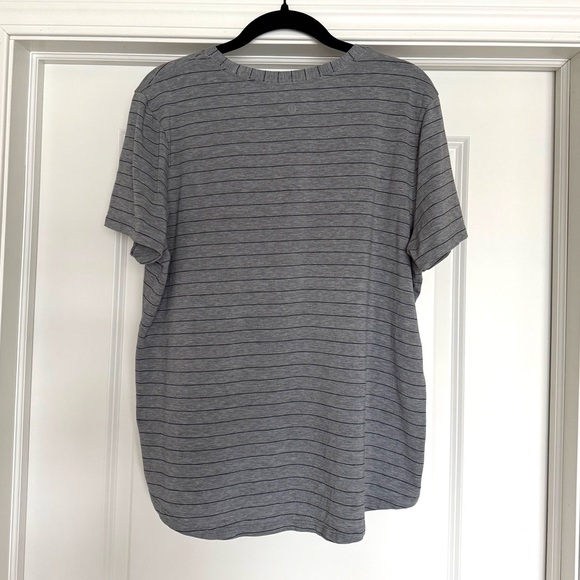 Lululemon Love Crew Gray Stripe Tee | 10/12 - Picture 4 of 7